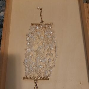 Elegant Gold and White Beaded Bracelet